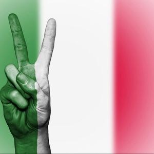 Meet your Posher, Carmelina